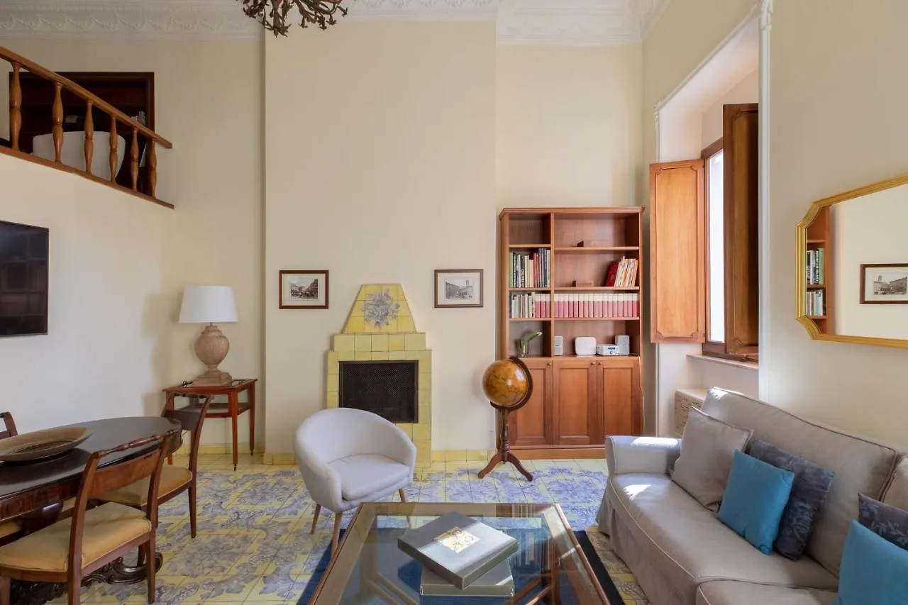 Iflat Campo De Fiori Cozy Flat Apartment Rome Italy